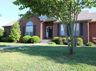 1730 Hollow Oak Dr, Lebanon, TN 37087