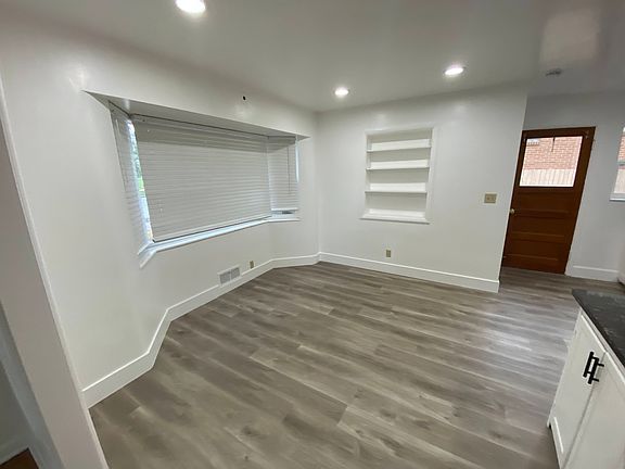 4th image of 1804 E Downington Ave