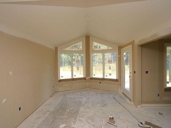 3rd image of 156 W Tidewater Trl