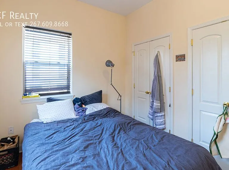 1841 Bainbridge St #1 — Photo 11