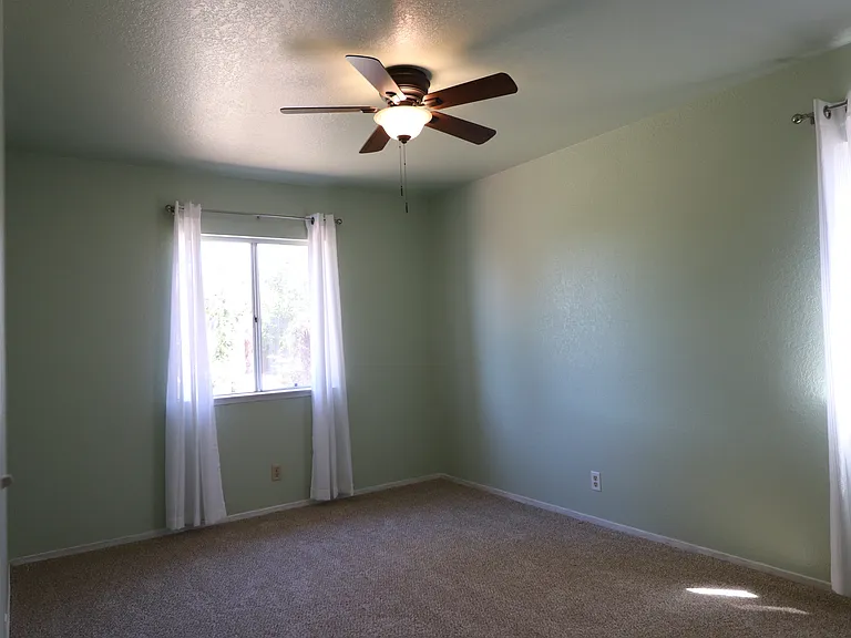 355 Cain Dr — Photo 7