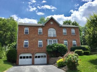 3409 Cedar Glen Dr, Allison Park, PA 15101