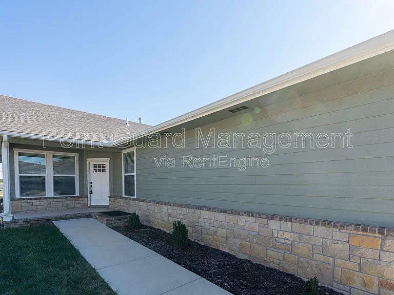 331 N 127th St E #305 — Photo 46
