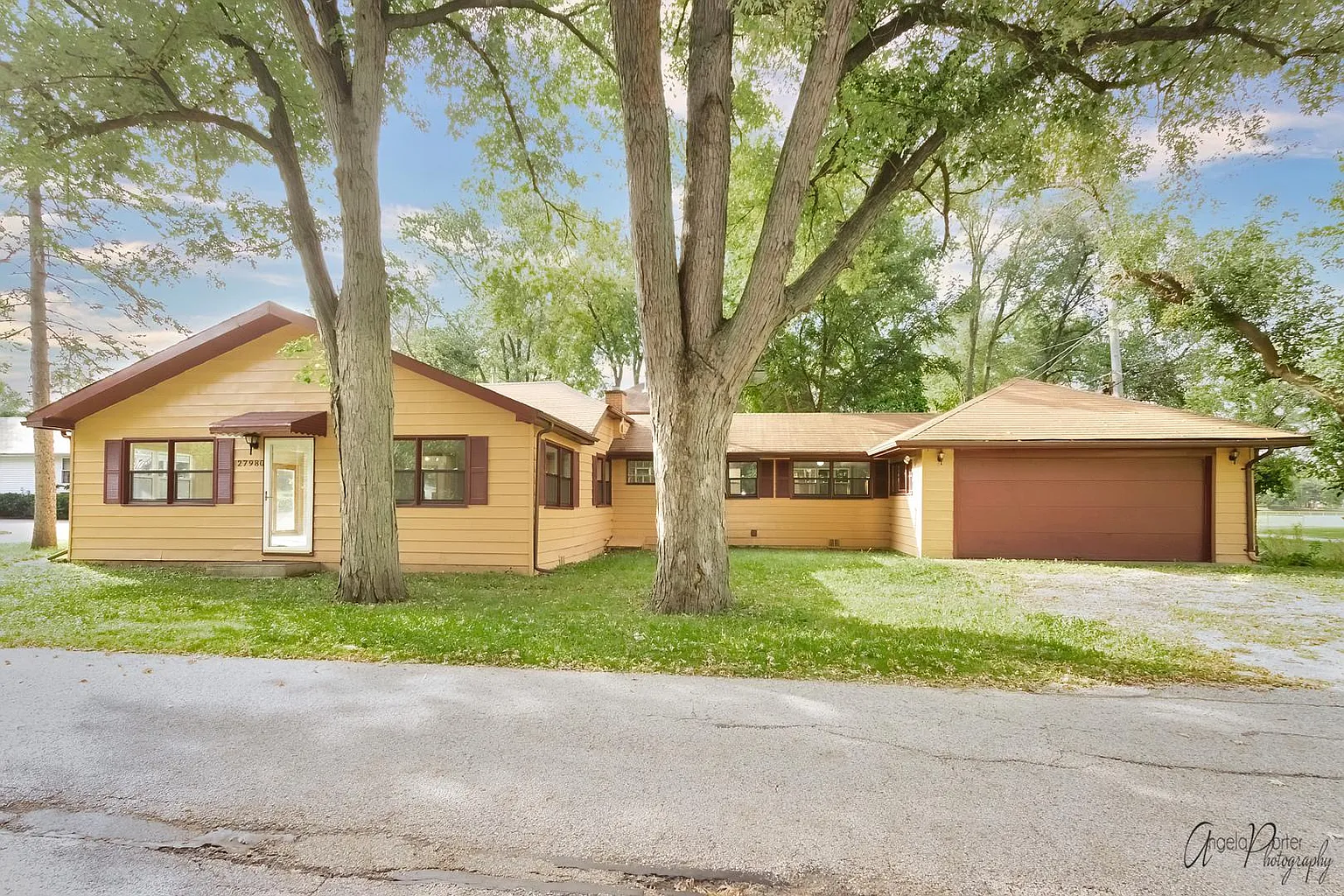 27980 N Myrtle St photo 1