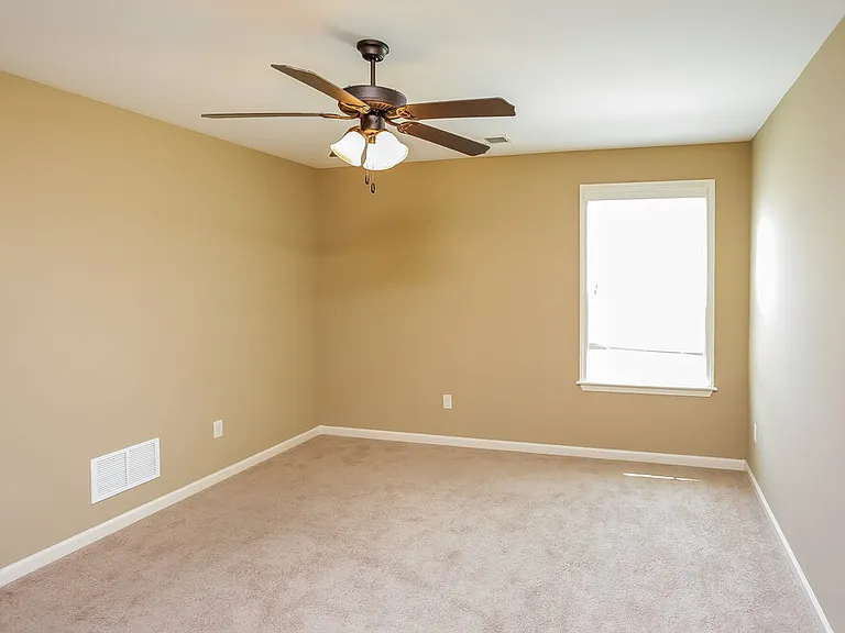 4694 W Dublin — Photo 9