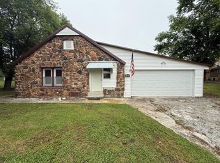 1310 Regan Ave, Carthage, MO 64836