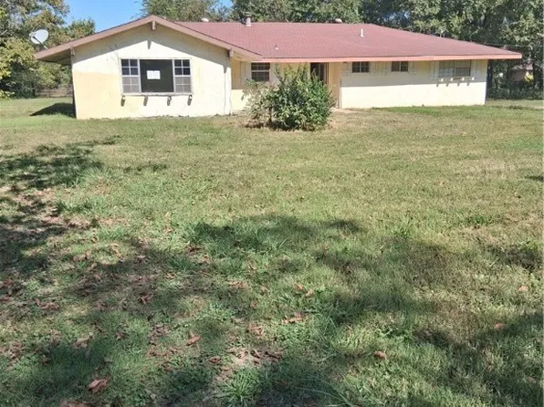 14000 L C Hickman Rd, Gravette, AR 72736