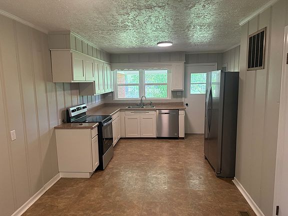 5th image of 3265 New Zion Rd
