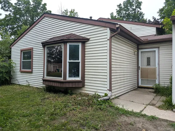 5438 Grayfield Cir, Ypsilanti, MI 48197
