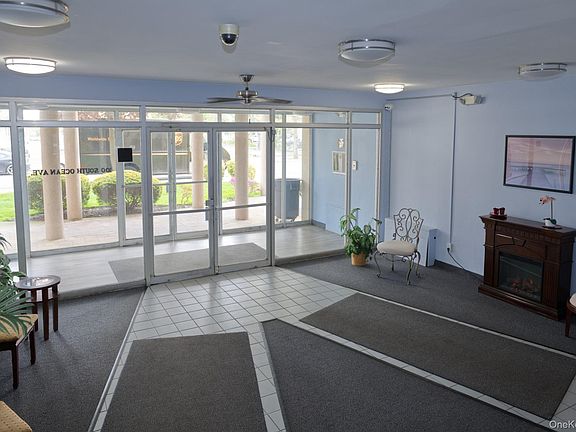 4th image of 100 S Ocean Avenue S #2R