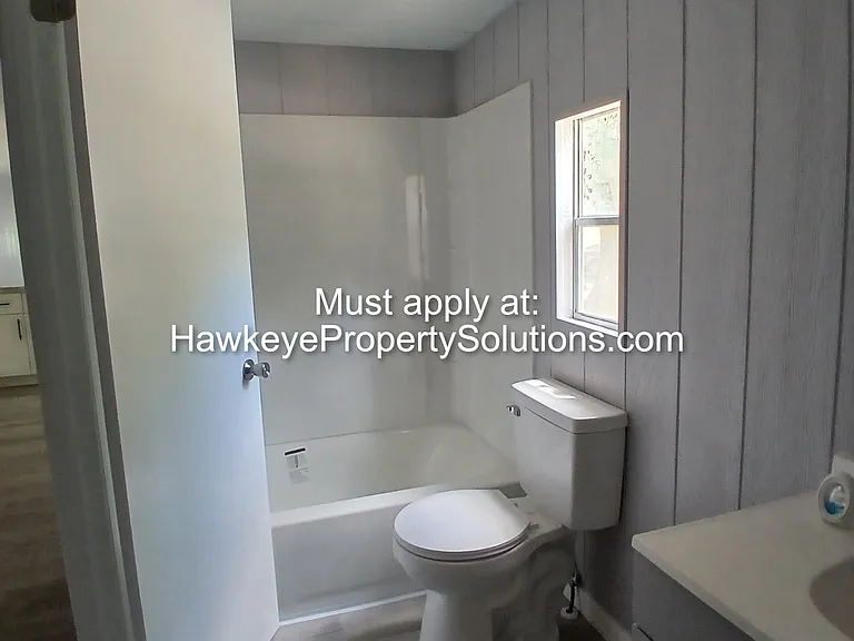 414B Senate St — Photo 8