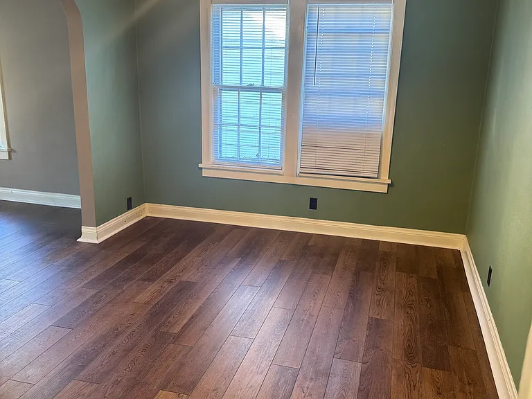 815 Maple St — Photo 3