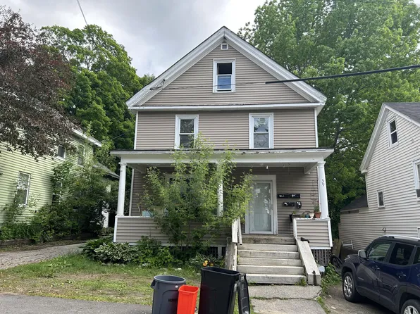 39 Oak Street, Augusta, ME 04330