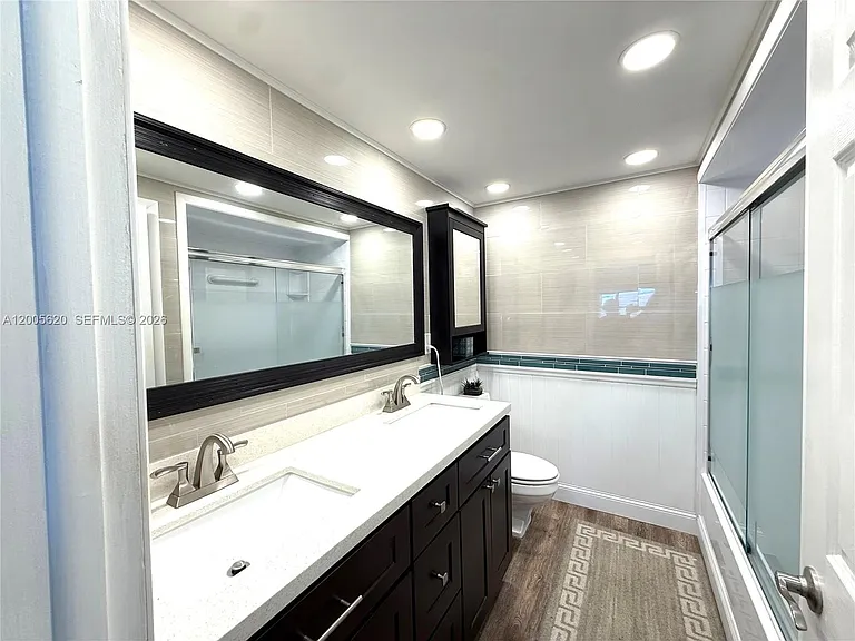 230 Lakeview Dr #307 — Photo 14