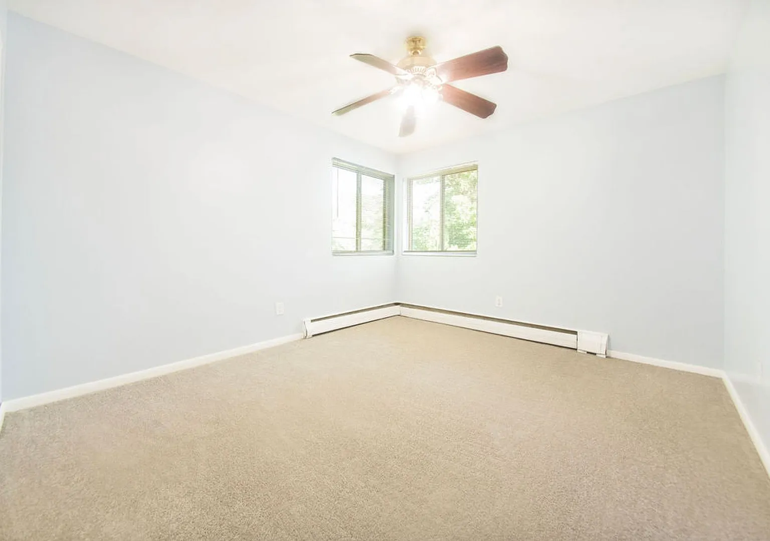 KAH Properties - 424 Building — Photo 4