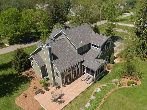 3rd image of 7138 Lake Forest Dr