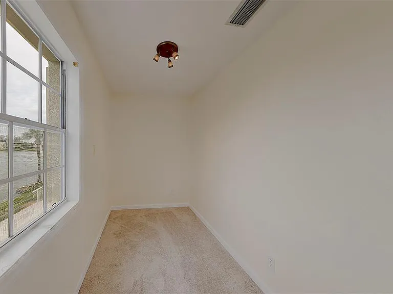 222 Pompano Dr SE #H — Photo 24