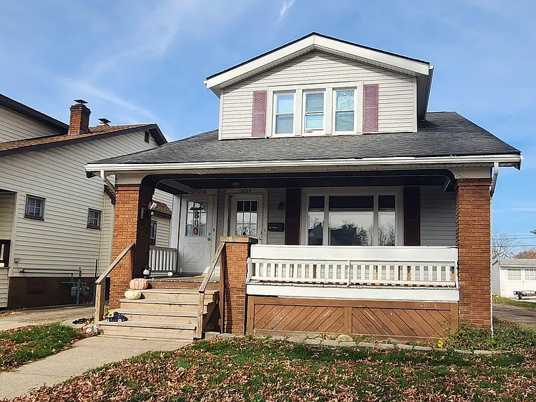 6714 Theota Ave — Photo 2