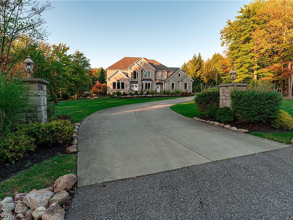 1st image of 4471 Forest Brooke Ct N