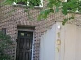 101 Medinah Dr, Shillington, PA 19607