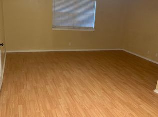 208 SE 2nd St APT A, Andrews, TX 79714