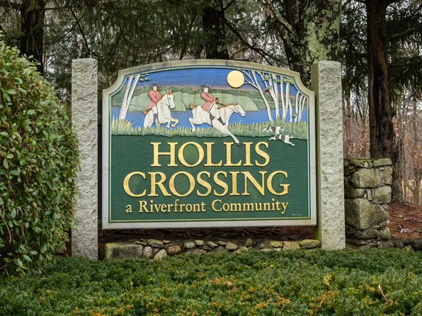 102 Bartemus Trail, Nashua, NH 03063