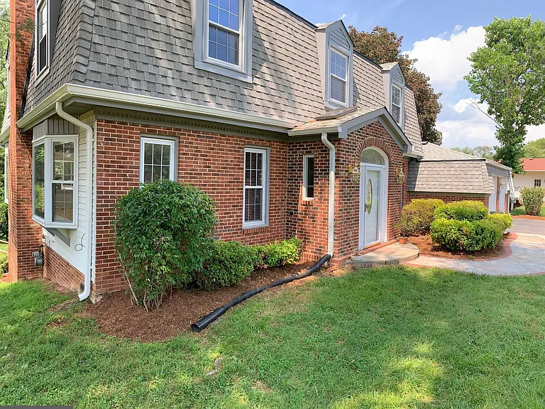 1614 Charnita Ct — Photo 3
