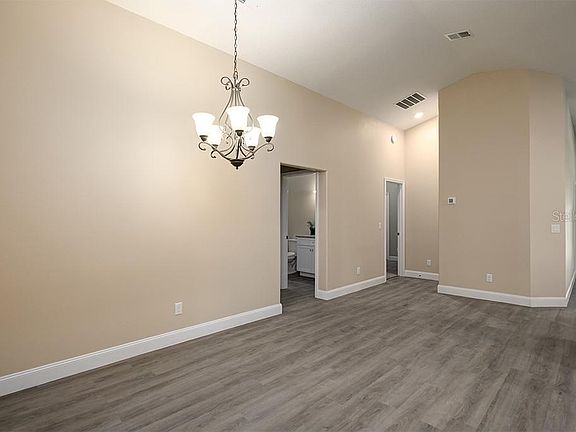 5th image of 206 Avocado Ave