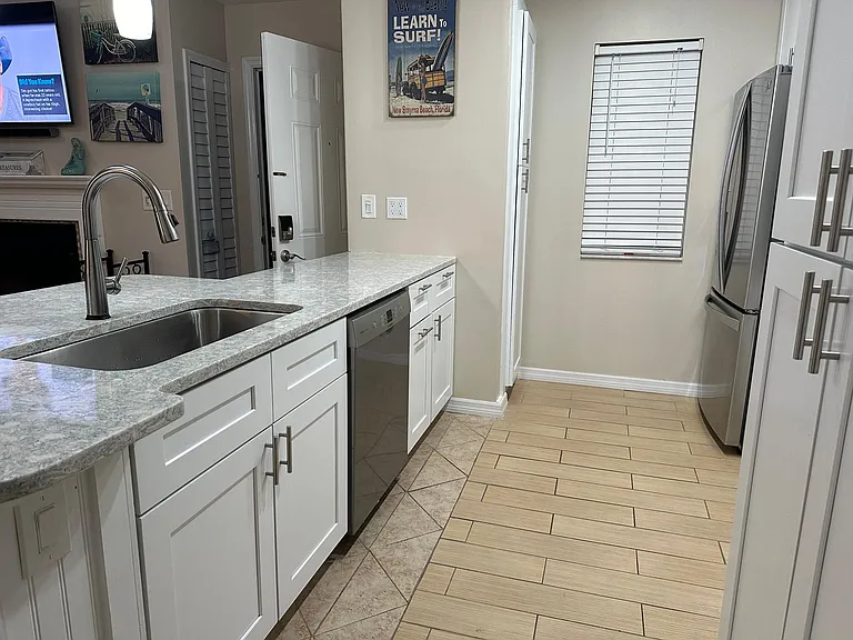875 Windover Ct #51-D — Photo 22