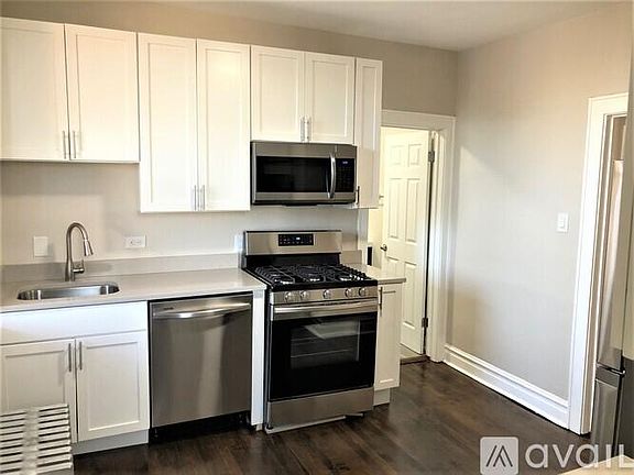5th image of 3823-27 N Drake Ave #2