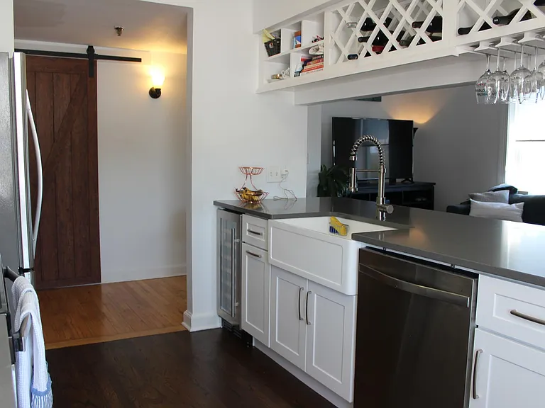 134 Washington St #3 — Photo 3