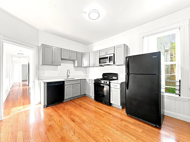 3 Upham Ave #3 — Photo 9