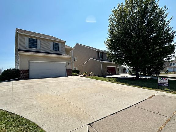 2nd image of 8497 Savanna Oaks Ln