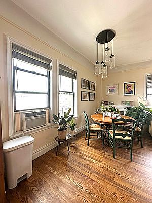 3rd image of 2350 Broadway #1220