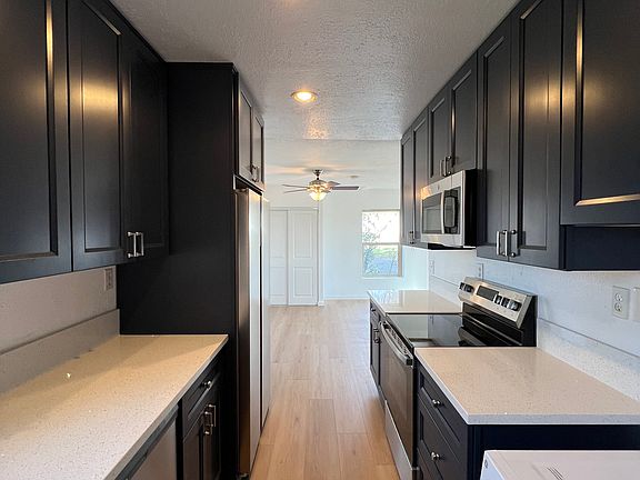 3rd image of 2164 Bella Vista Dr