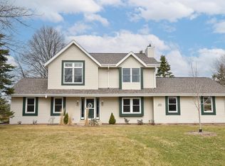 N105W16136 Brook Hollow DRIVE, Germantown, WI 53022