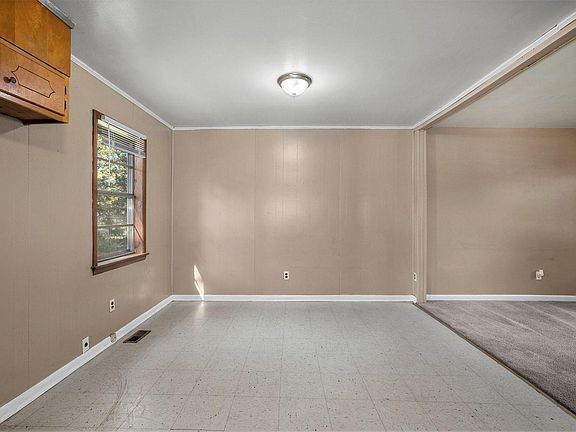 4th image of 4217 41st Ave N