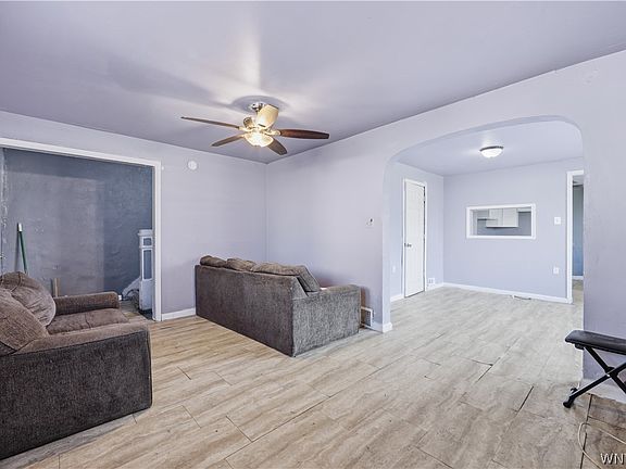 4th image of 65 Parkridge Ave