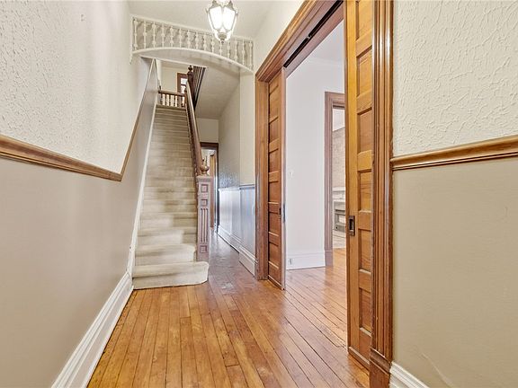 5th image of 731 N Beatty St