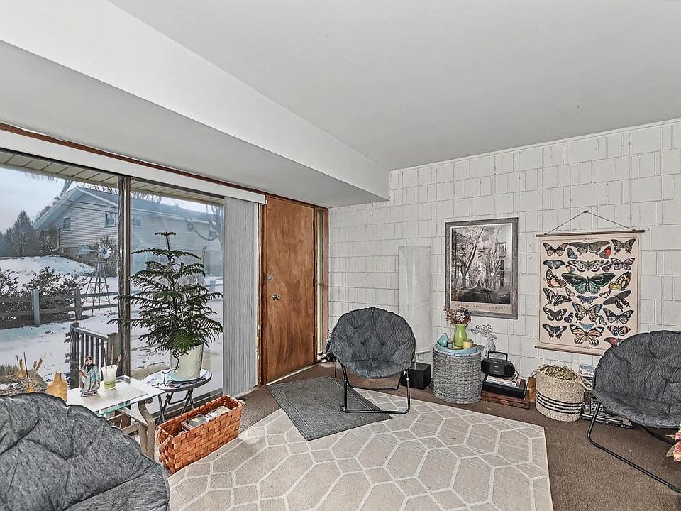 1st image of 3333 5th AVENUE #7B