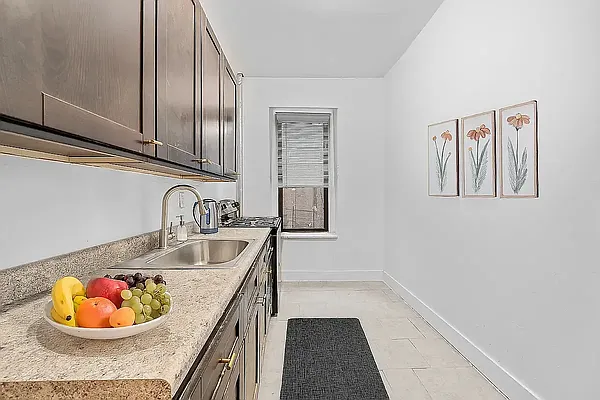 Rented by Vector New York, LLC | media 105