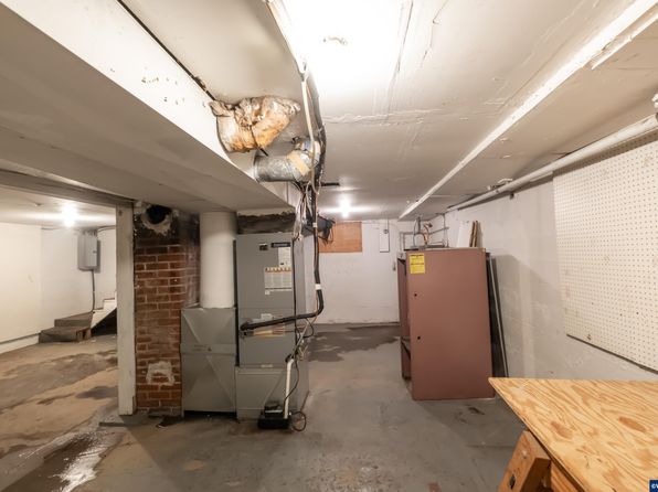 salem-oregon-448719398 picture