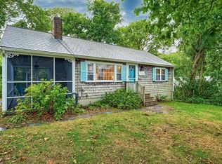 11 Mizzentop Ln, Centerville, MA 02632