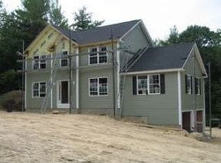 93 Garvins Falls Rd, Concord, NH 03301