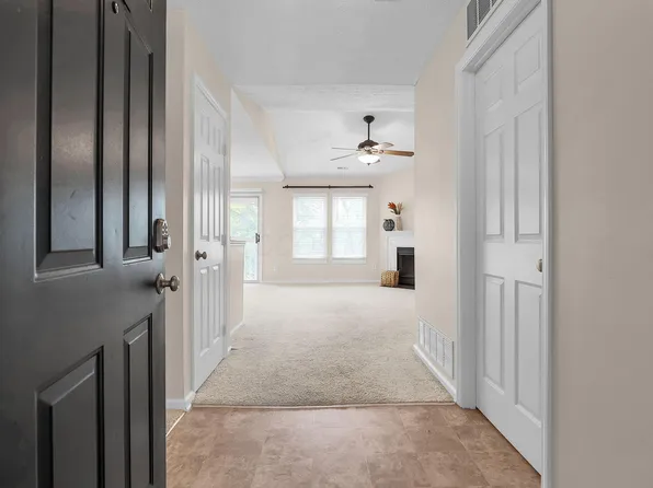 3392 Fishinger Mill Dr, Hilliard, OH 43026
