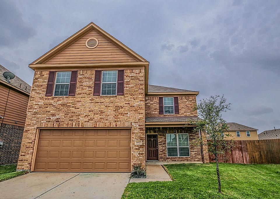 1st image of 14927 Vinegrove Falls Ct