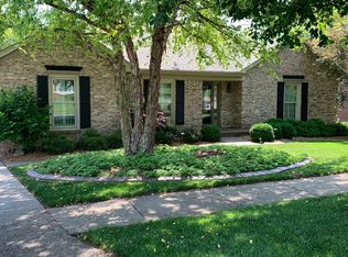 4109 Hurstbourne Woods Dr, Louisville, KY 40299