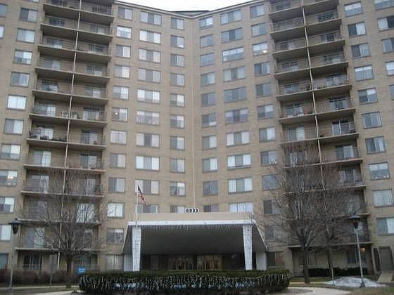 1st image of 6933 N Kedzie Ave APT 205