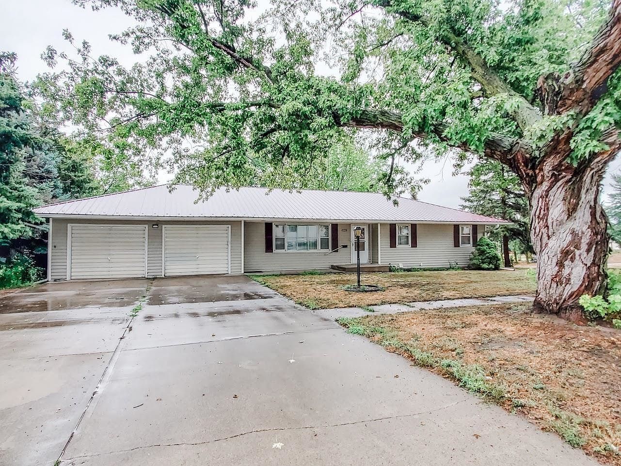 1009 1st St, Crofton, NE 68730 Zillow