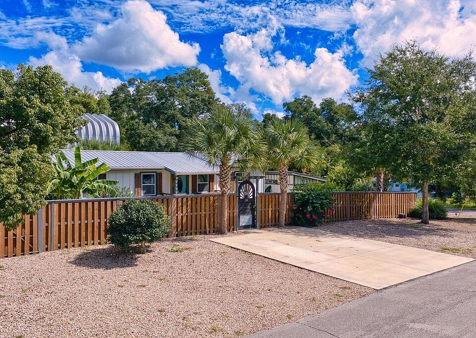1st image of 702 Avenue